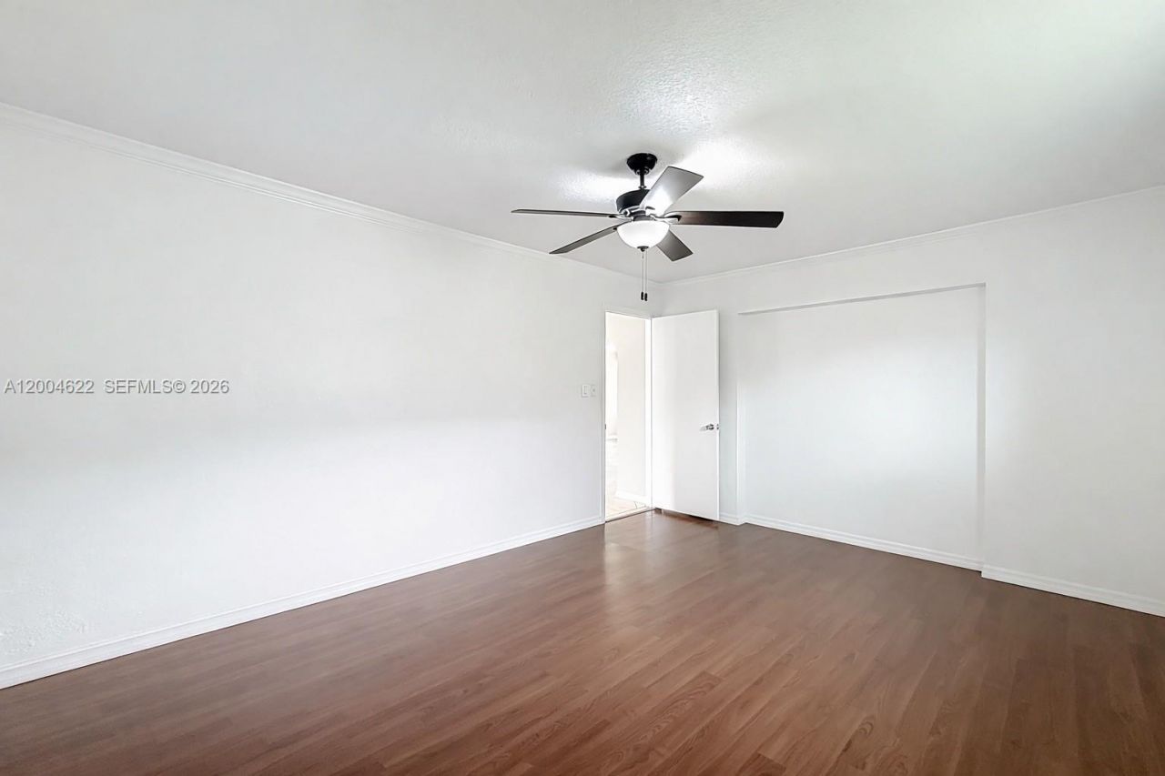 8102 NW 96th Ter, Tamarac, FL 33321 Photo