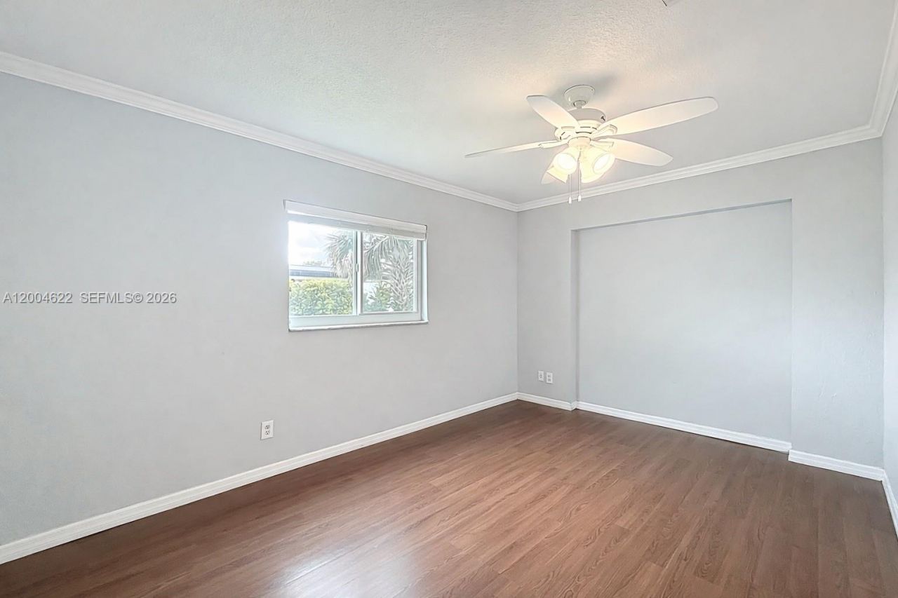 8102 NW 96th Ter, Tamarac, FL 33321 Photo