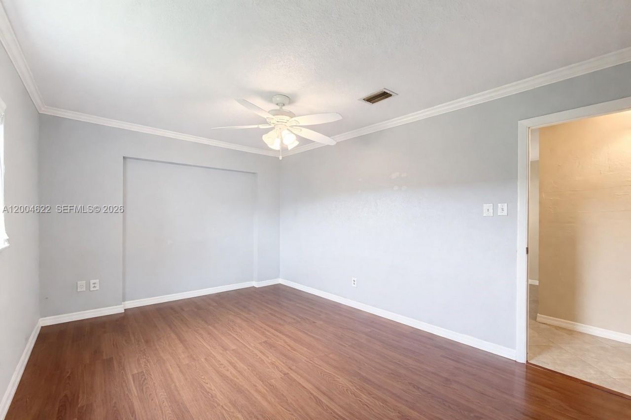 8102 NW 96th Ter, Tamarac, FL 33321 Photo