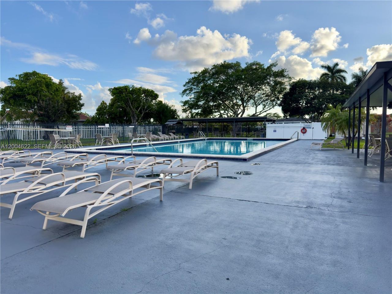 8102 NW 96th Ter, Tamarac, FL 33321 Photo