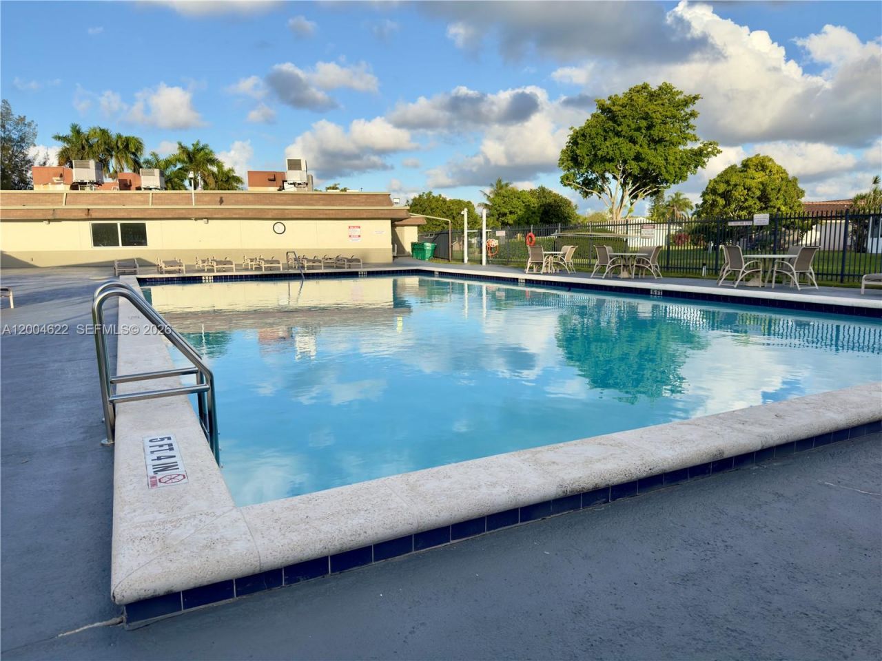8102 NW 96th Ter, Tamarac, FL 33321 Photo