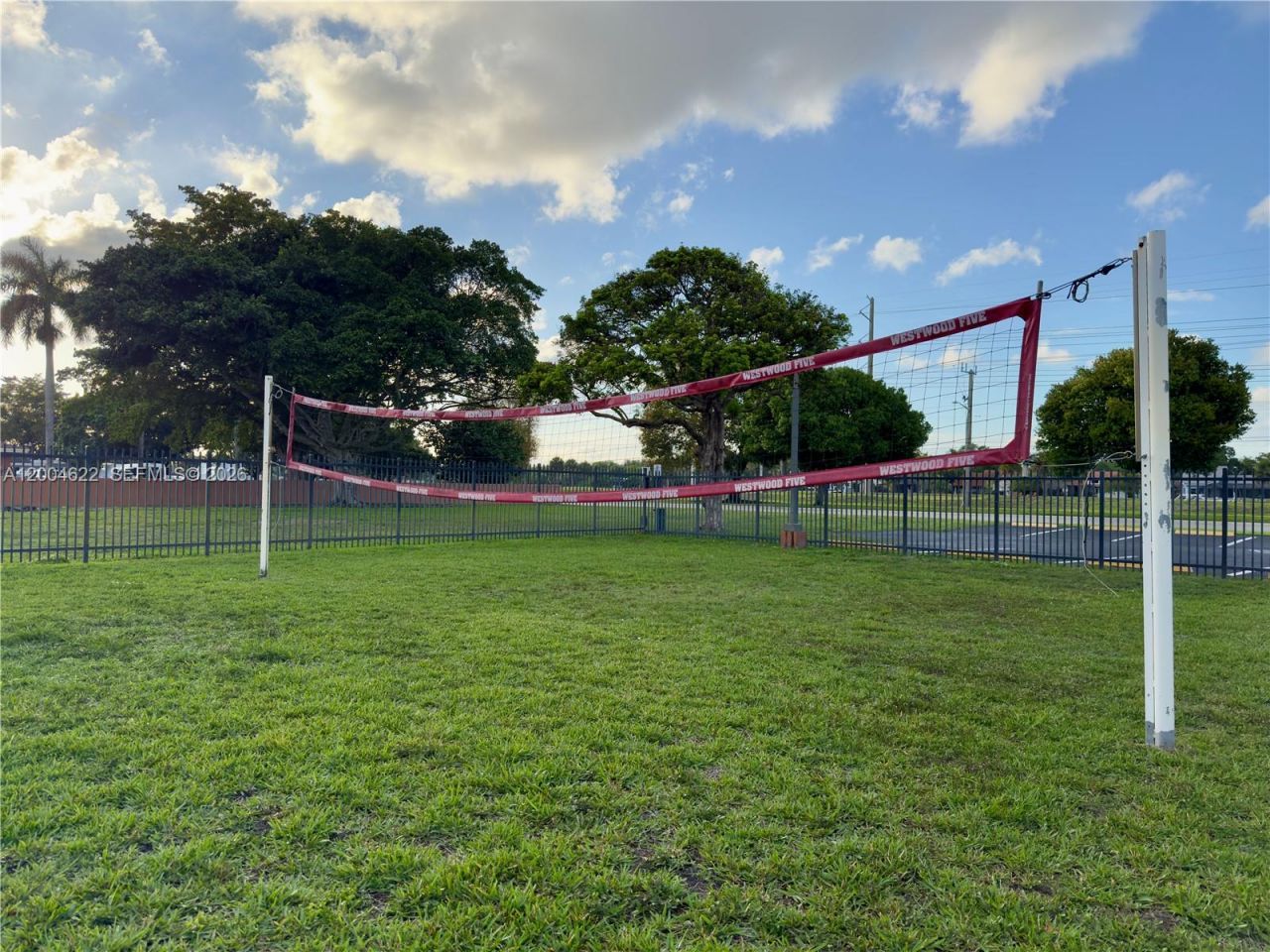8102 NW 96th Ter, Tamarac, FL 33321 Photo