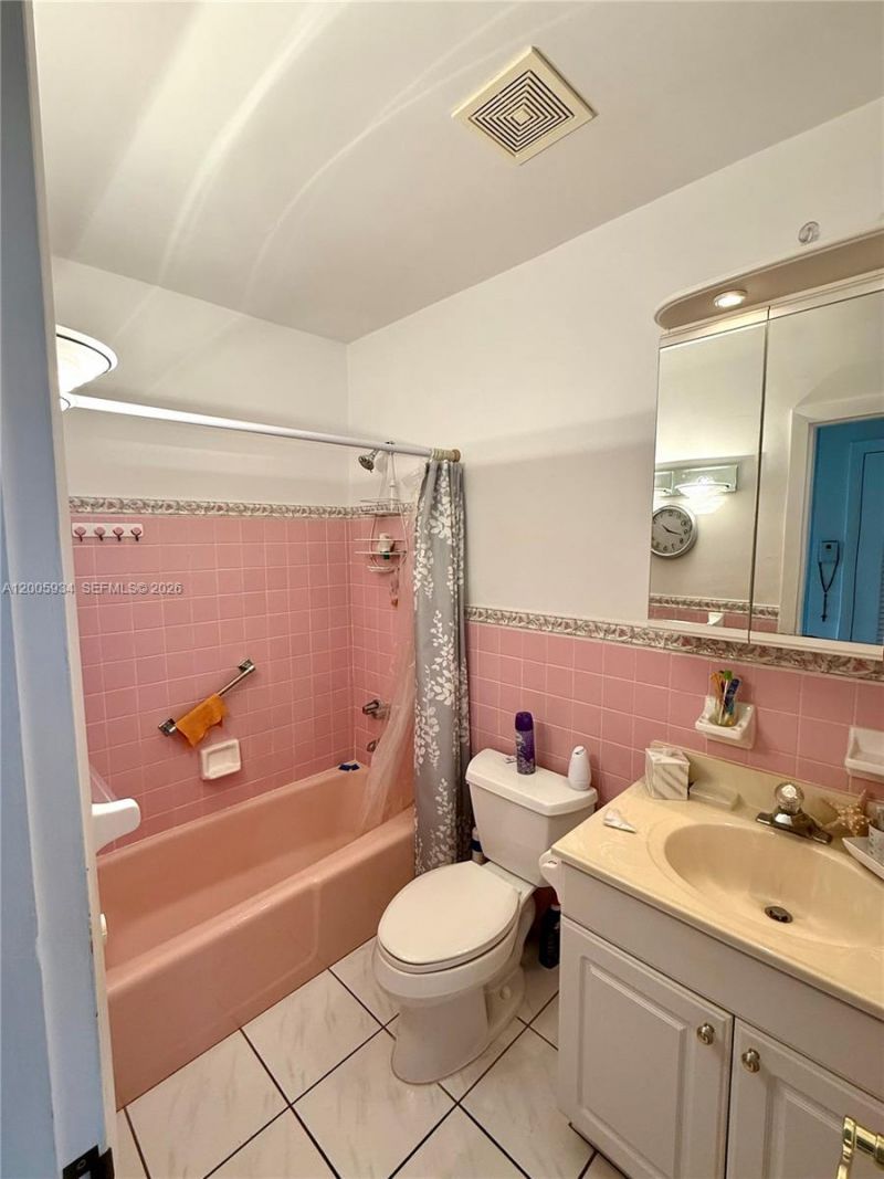 11 NE 204th St , Unit 23, Miami Gardens, FL 33179 Photo