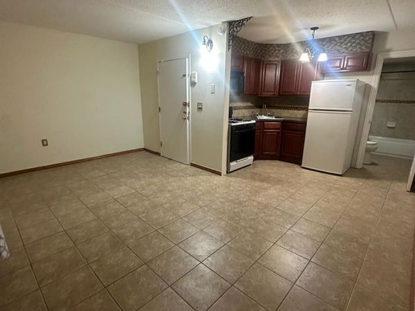 5607 Clover Place , Unit 102, Ridgewood, NY 11385