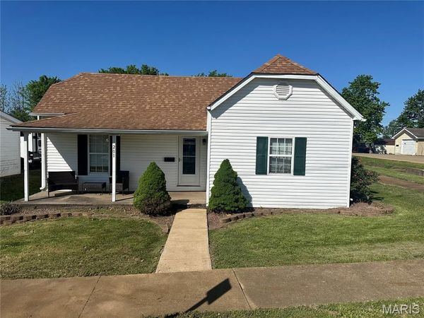 201 S School Street , Desloge, MO 63601