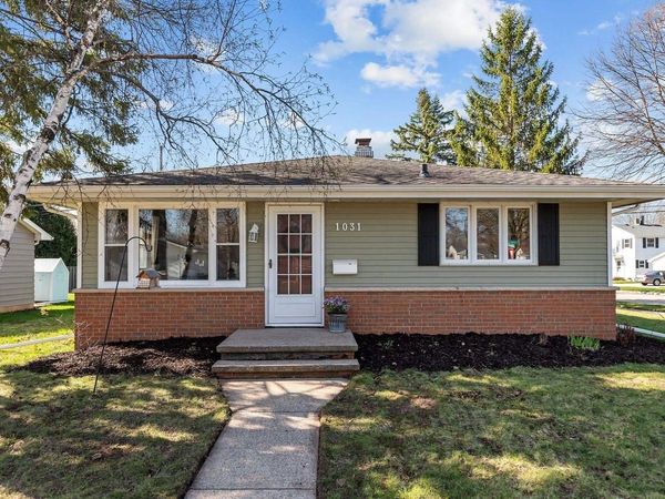 1031 ROBERTS AVENUE, Appleton, WI 54914