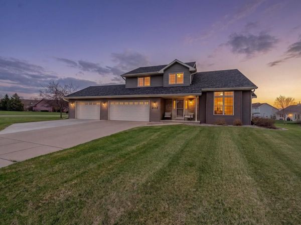 2061 HIGGINS, De Pere, WI 54115