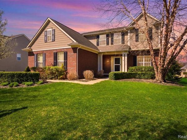 58 Blackberry Drive , White Lake Twp, MI 48386