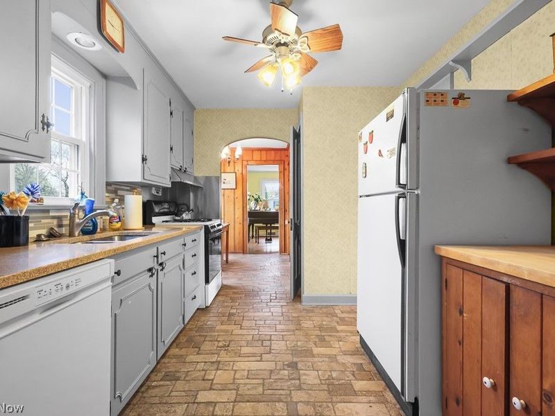 4328 S Union Avenue , Alliance, OH 44601 Photo 13