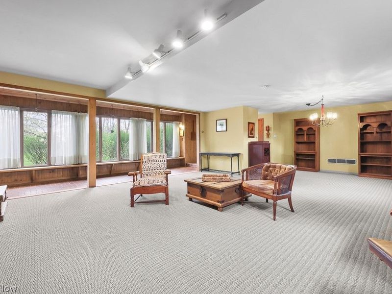 4328 S Union Avenue , Alliance, OH 44601 Photo 7