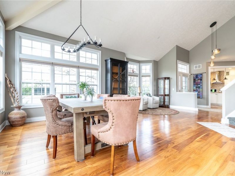 310 Blossom Lane, Orange, OH 44022 Photo 8