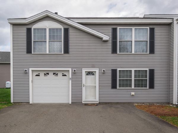 15 Red Sox Lane, Unit 15, Raymond, NH 03077