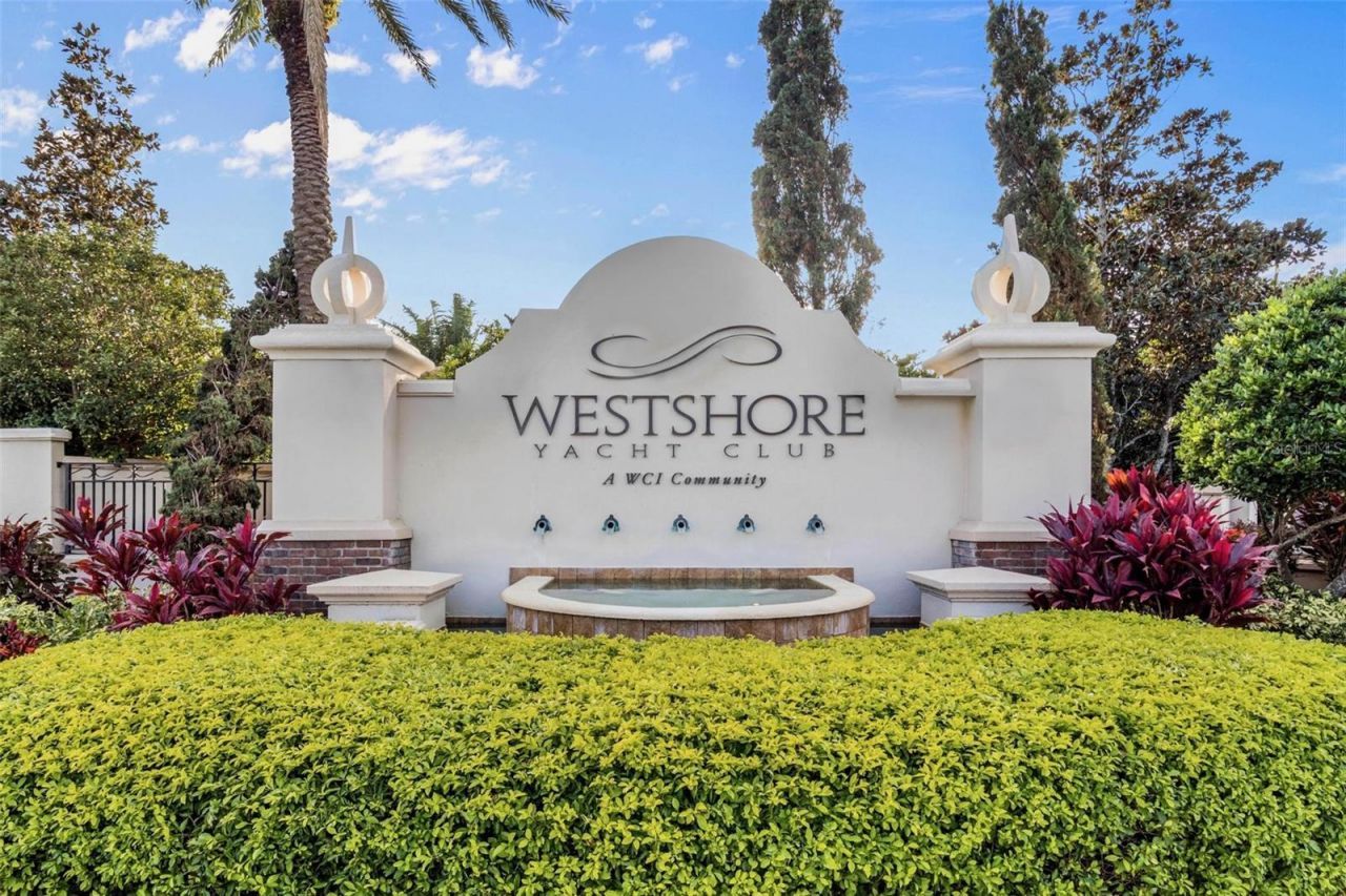 6054 Yeats Manor Drive, Tampa, FL 33616 Photo
