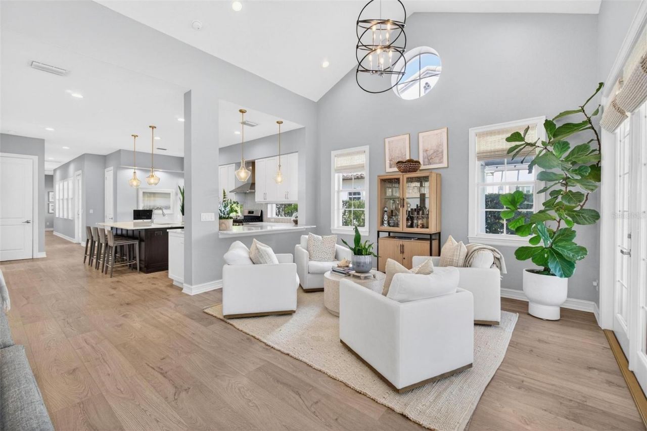 6054 Yeats Manor Drive, Tampa, FL 33616 Photo