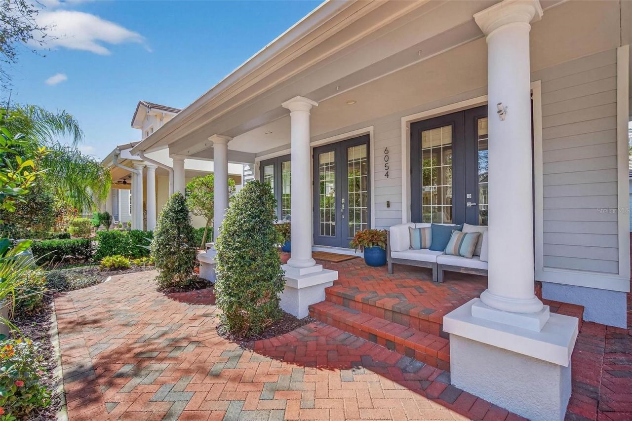 6054 Yeats Manor Drive, Tampa, FL 33616 Photo