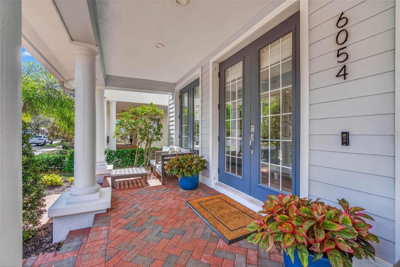 6054 Yeats Manor Drive, Tampa, FL 33616 Photo
