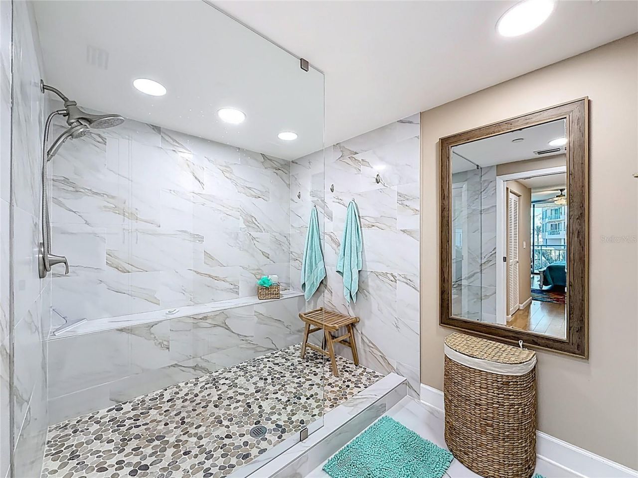 1540 Gulf Boulevard , Unit 304, Clearwater Beach, FL 33767 Photo