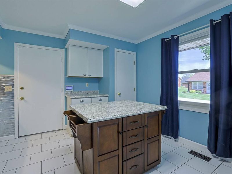 3145 N Argonne Lane, Springfield, OH 45503 Photo 11