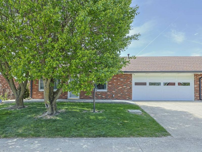 3145 N Argonne Lane, Springfield, OH 45503 Photo 2