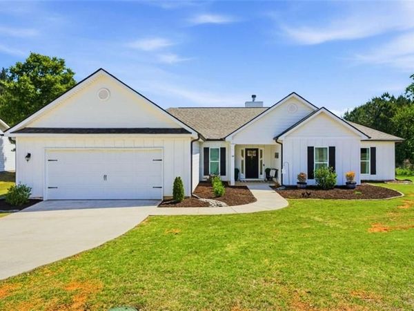 189 Marie Court, Bethlehem, GA 30620