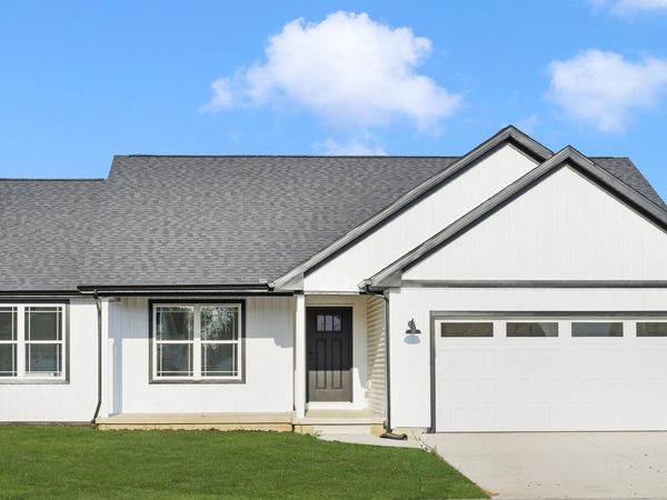 706 Cates Drive , Mahomet, IL 61853