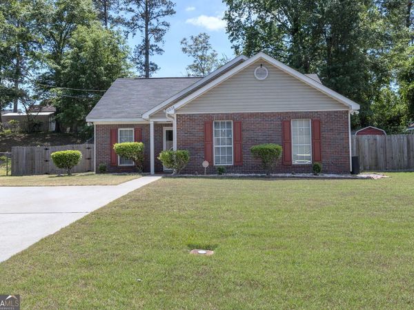 6038 Creekside Drive, Columbus, GA 31907