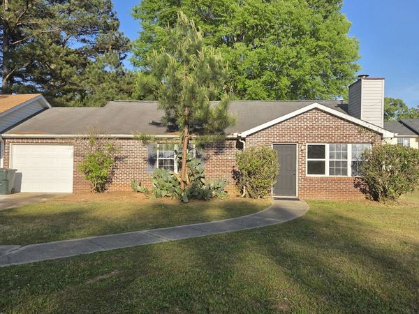 1735 Fox Chase Court SE, Conyers, GA 30013