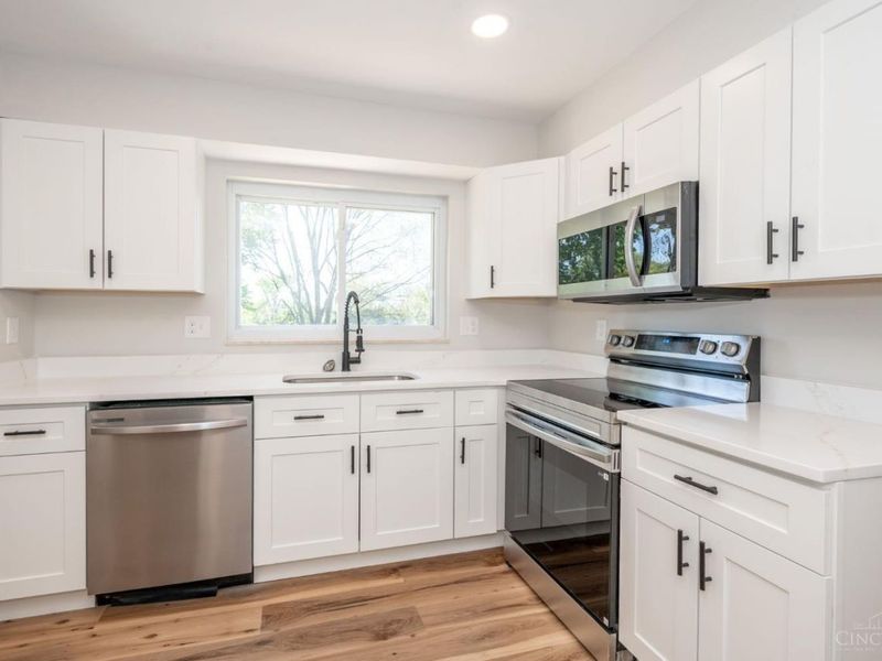 6575 Bridgetown Road, Green Township, OH 45248 Photo 18