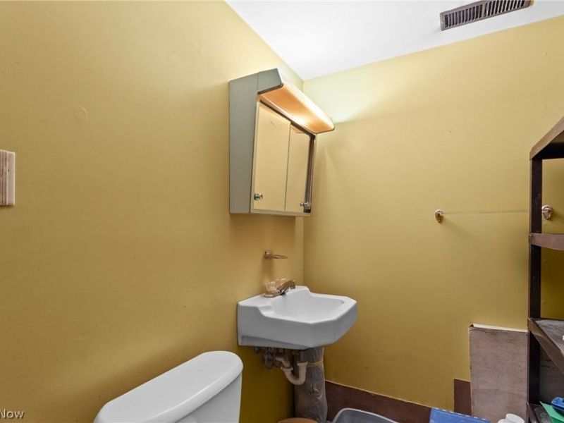 103 Orchard Drive, Saint Clairsville, OH 43950 Photo 24