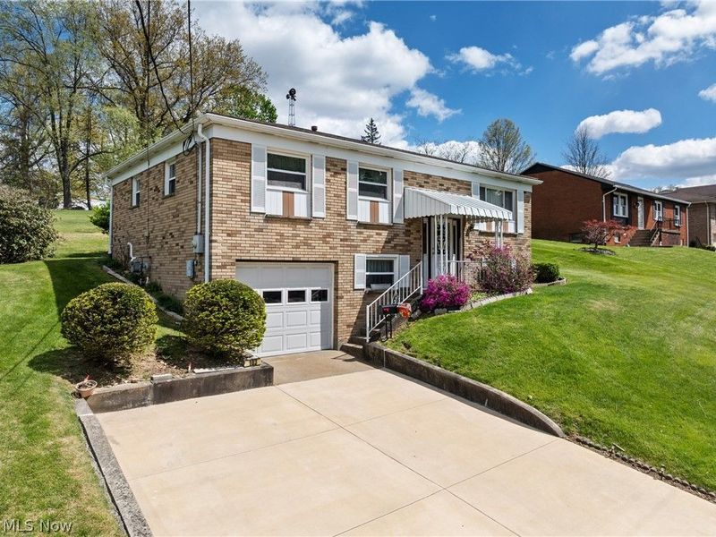 103 Orchard Drive, Saint Clairsville, OH 43950 Photo 3