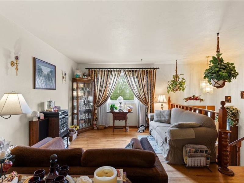 103 Orchard Drive, Saint Clairsville, OH 43950 Photo 8