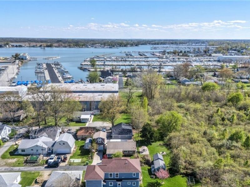 5814 E Poplar Avenue, Port Clinton, OH 43452 Photo 10