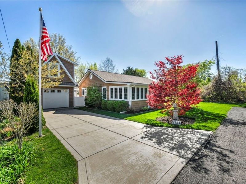 5814 E Poplar Avenue, Port Clinton, OH 43452 Photo 2