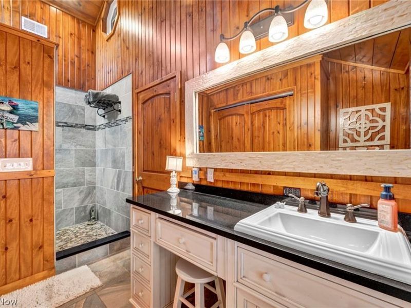 5814 E Poplar Avenue, Port Clinton, OH 43452 Photo 25