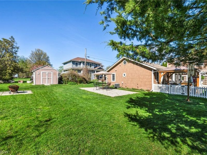 5814 E Poplar Avenue, Port Clinton, OH 43452 Photo 3