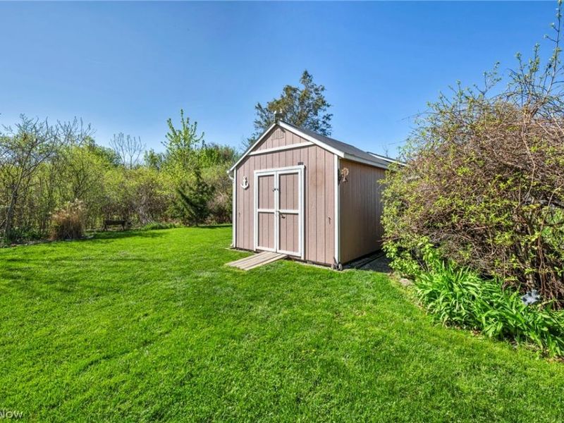 5814 E Poplar Avenue, Port Clinton, OH 43452 Photo 6