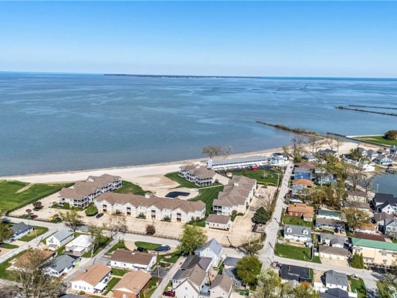 5814 E Poplar Avenue, Port Clinton, OH 43452 Photo 8