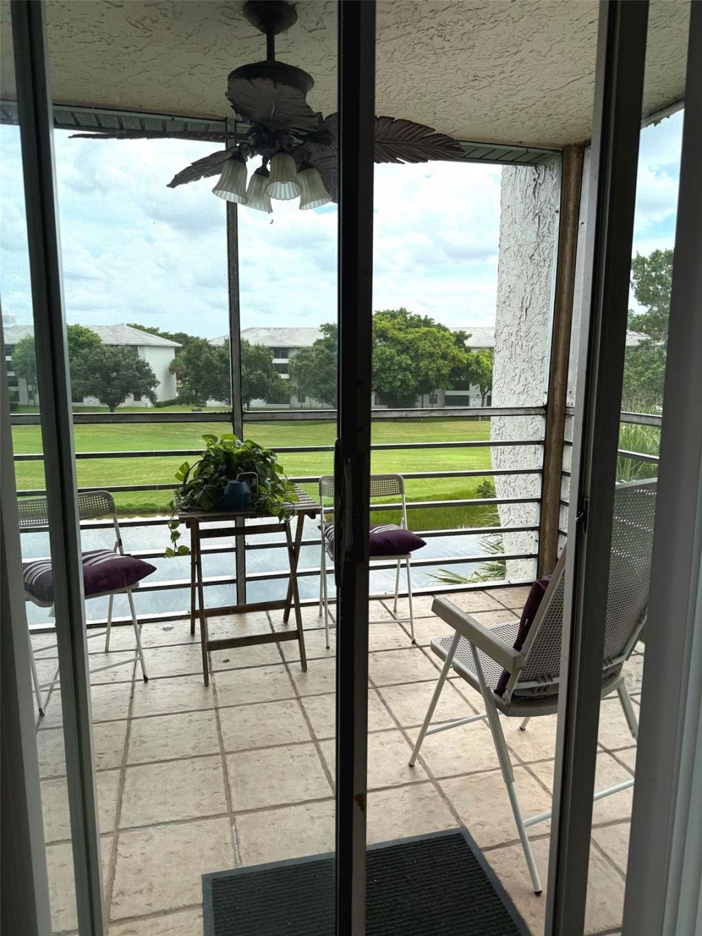 9230 Lagoon Place, Unit 408, Davie, FL 33324 Photo