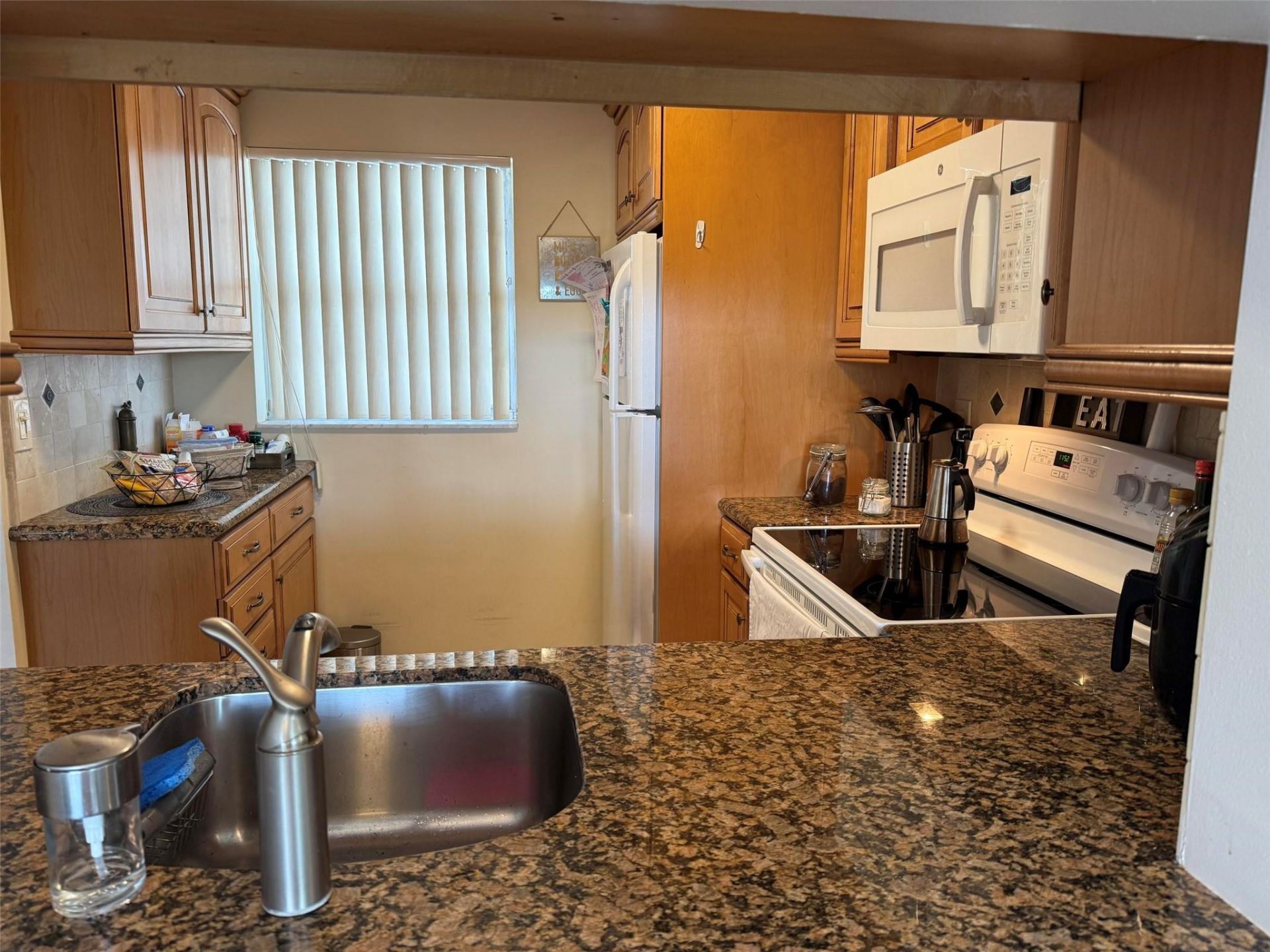 9230 Lagoon Place, Unit 408, Davie, FL 33324 Photo