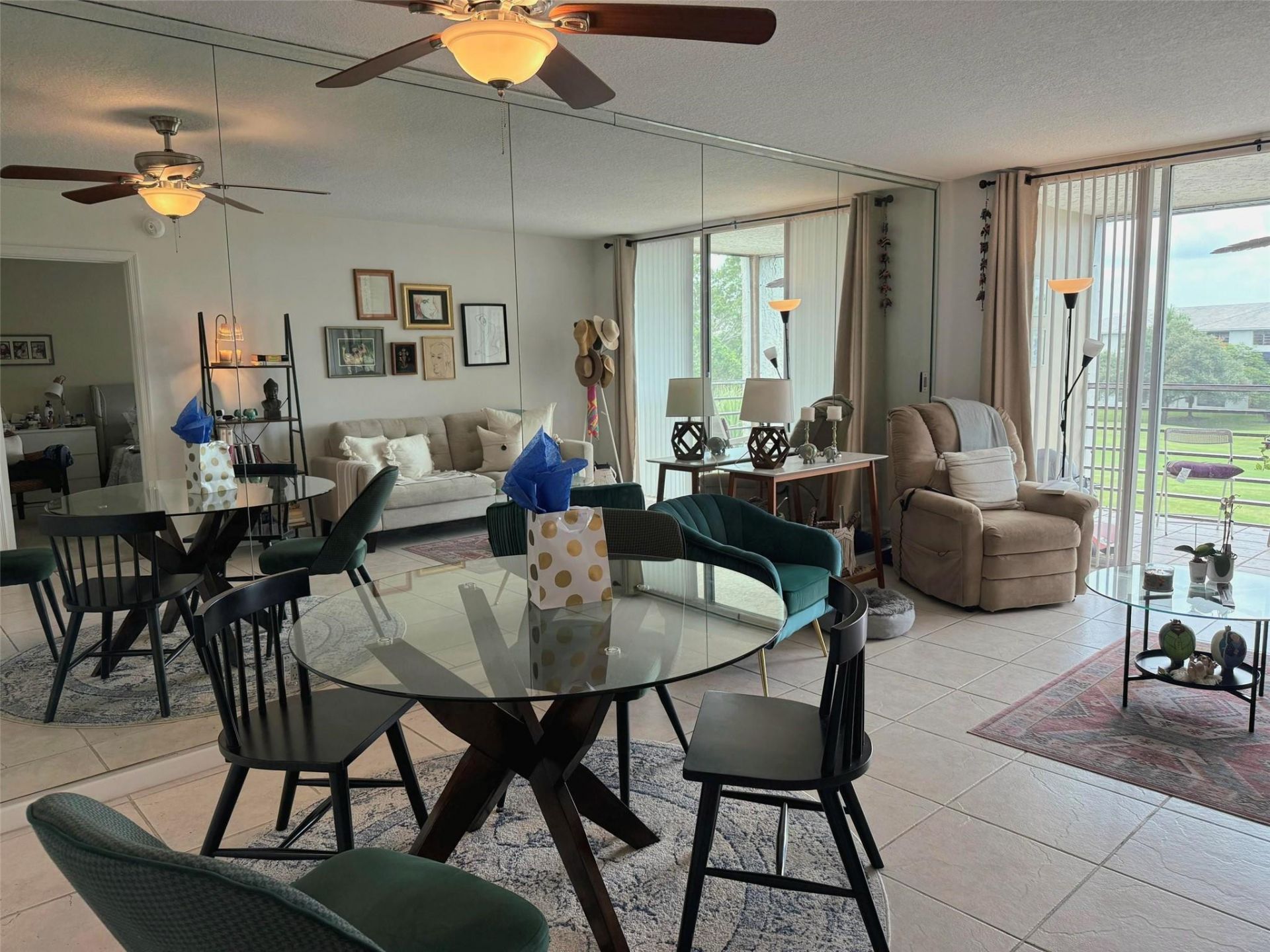 9230 Lagoon Place, Unit 408, Davie, FL 33324 Photo