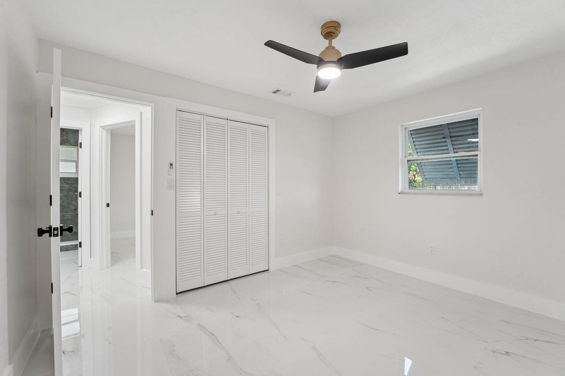 1527 Live Oak Drive, West Palm Beach, FL 33415 Photo