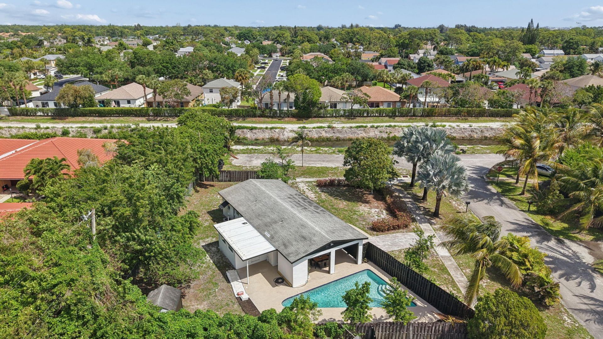 1527 Live Oak Drive, West Palm Beach, FL 33415 Photo