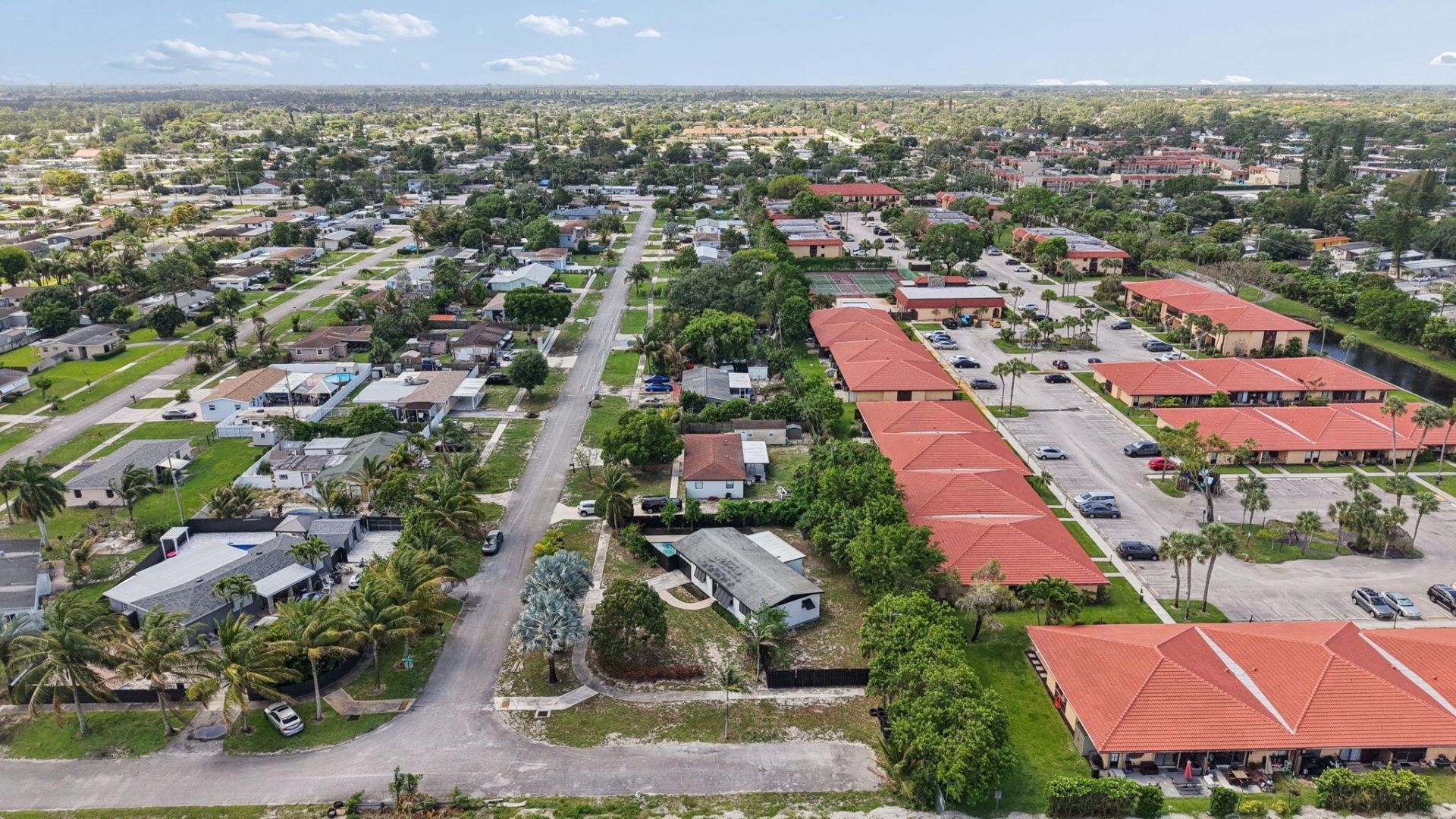 1527 Live Oak Drive, West Palm Beach, FL 33415 Photo
