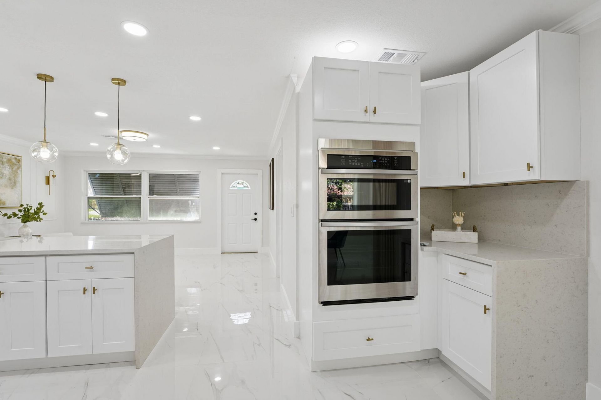 1527 Live Oak Drive, West Palm Beach, FL 33415 Photo