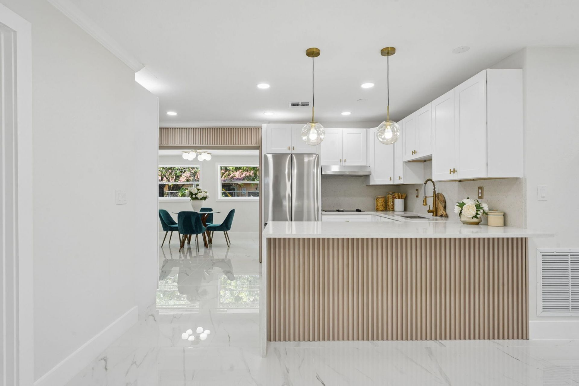 1527 Live Oak Drive, West Palm Beach, FL 33415 Photo