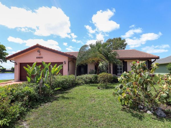 10500 NW 71st Place, Tamarac, FL 33321