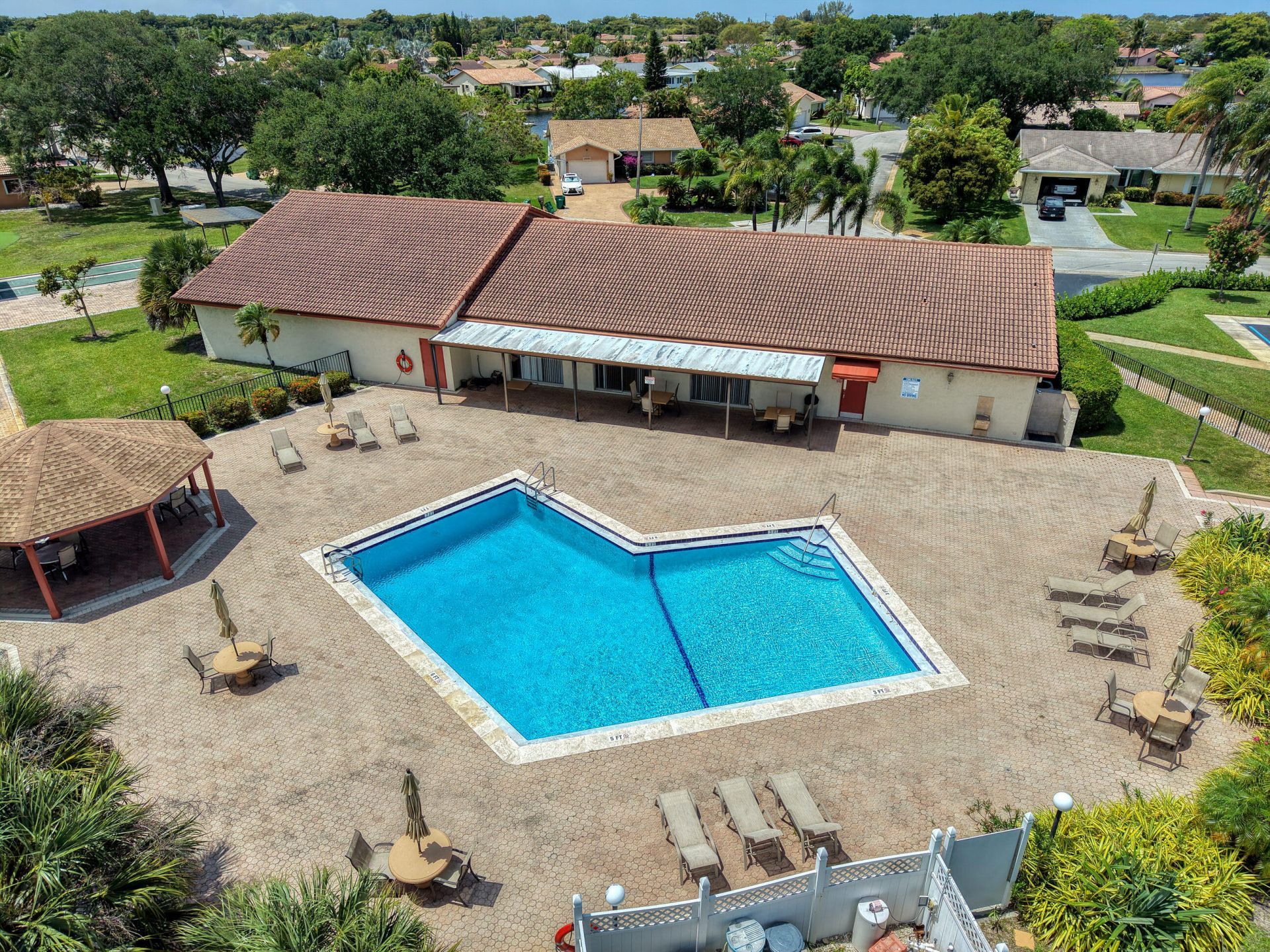 10500 NW 71st Place, Tamarac, FL 33321 Photo
