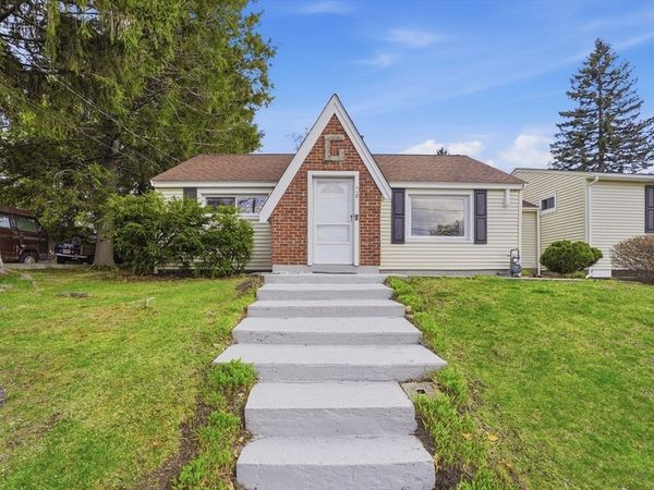 118 Wilkinson Street, Worcester, MA 01606