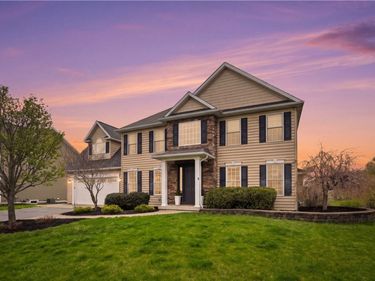 3932 Charing Cross , Canandaigua, NY 14424