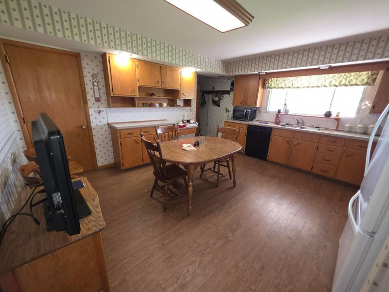 321 State Street , Edison, OH 43320 Photo 5